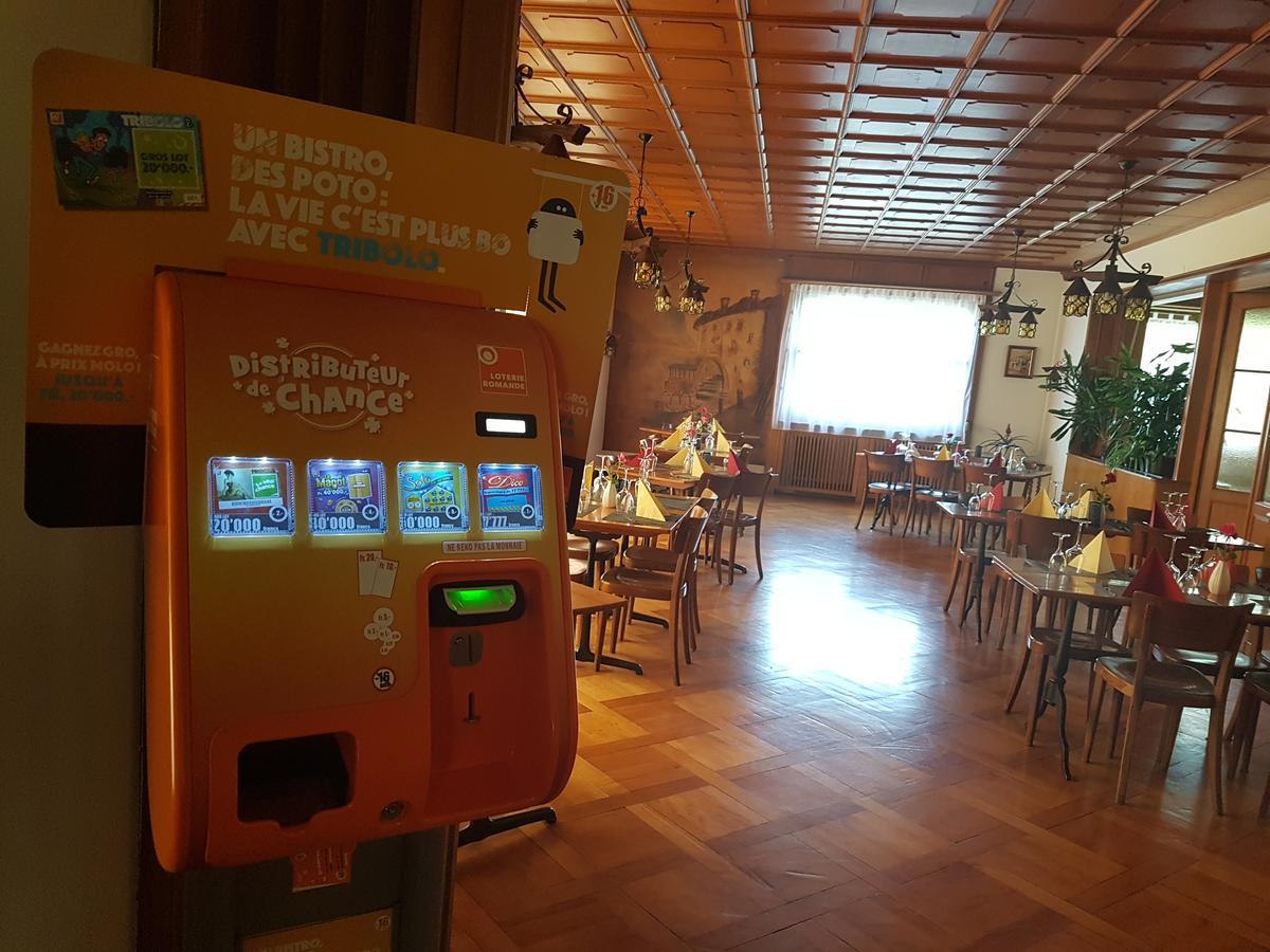 Hotel De La Gare, Vendlincourt Eksteriør bilde